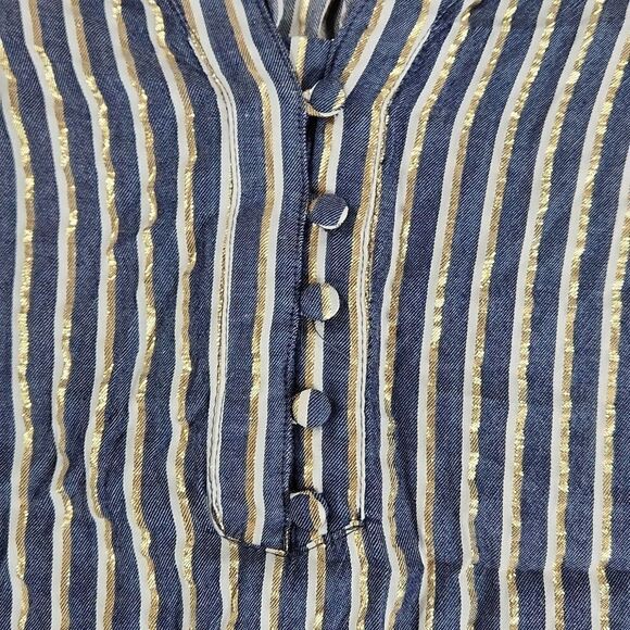 🔺️Torrid Blue, White, Metallic Gold Luxe Striped Buttoned Vneck Blouse 3X - Picture 8 of 14